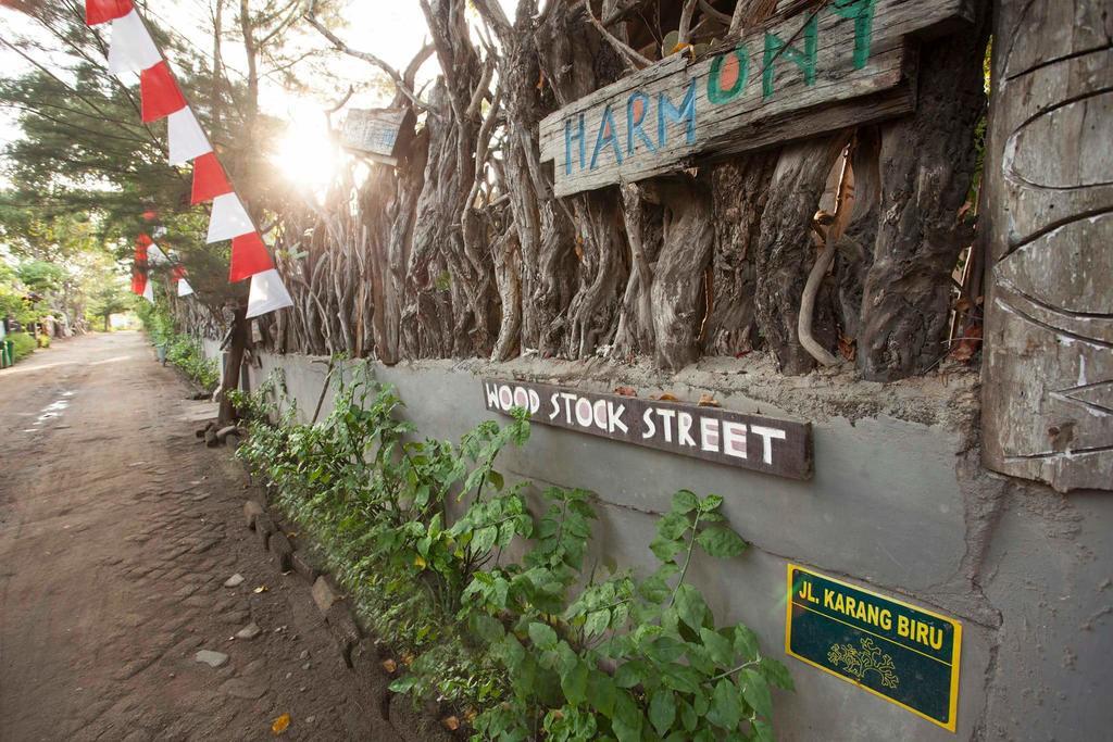 Woodstock Gili - Garden And Bungalows Hotel กีลีตราวางัน ภายนอก รูปภาพ