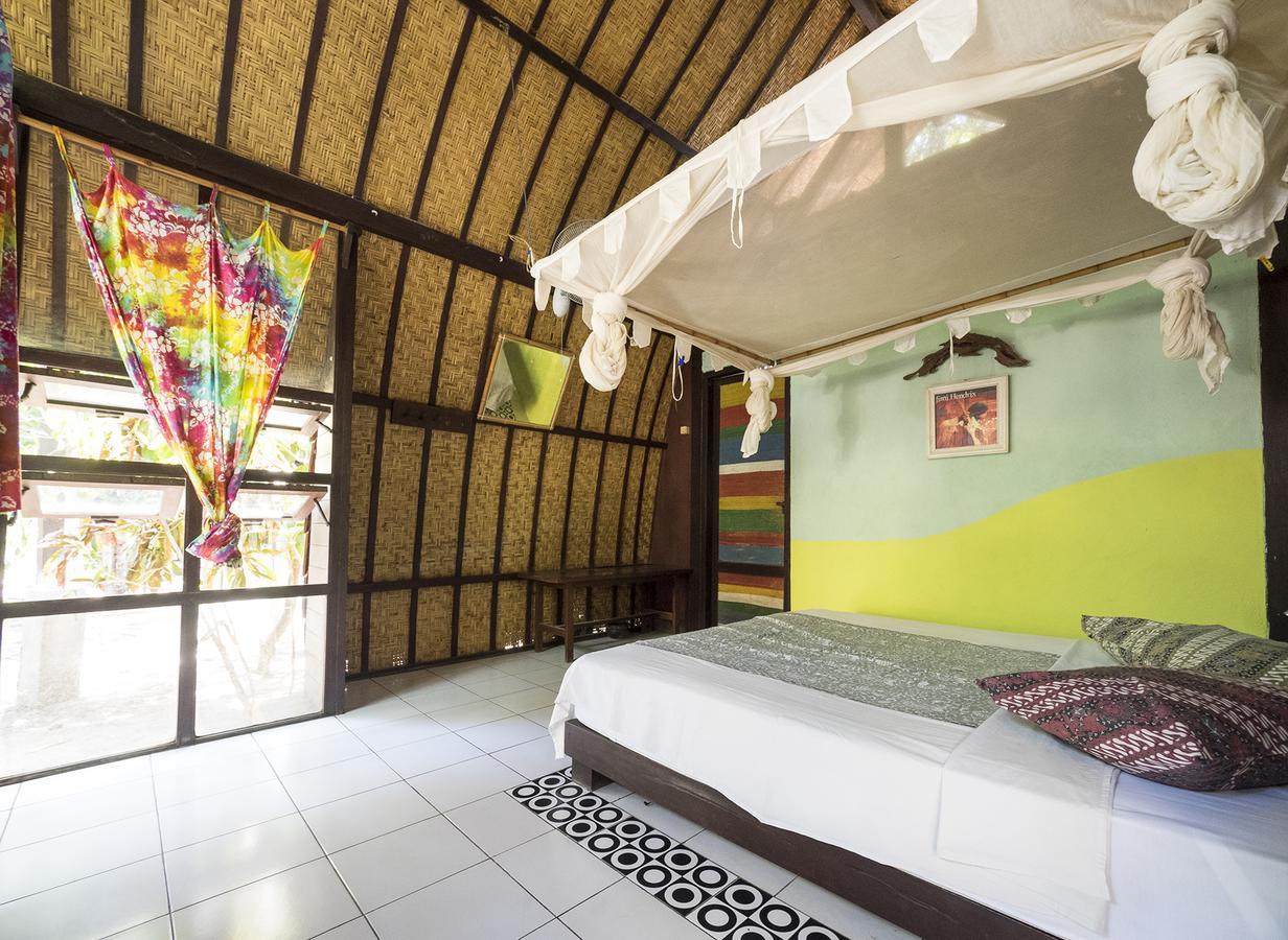 Woodstock Gili - Garden And Bungalows Hotel กีลีตราวางัน ภายนอก รูปภาพ