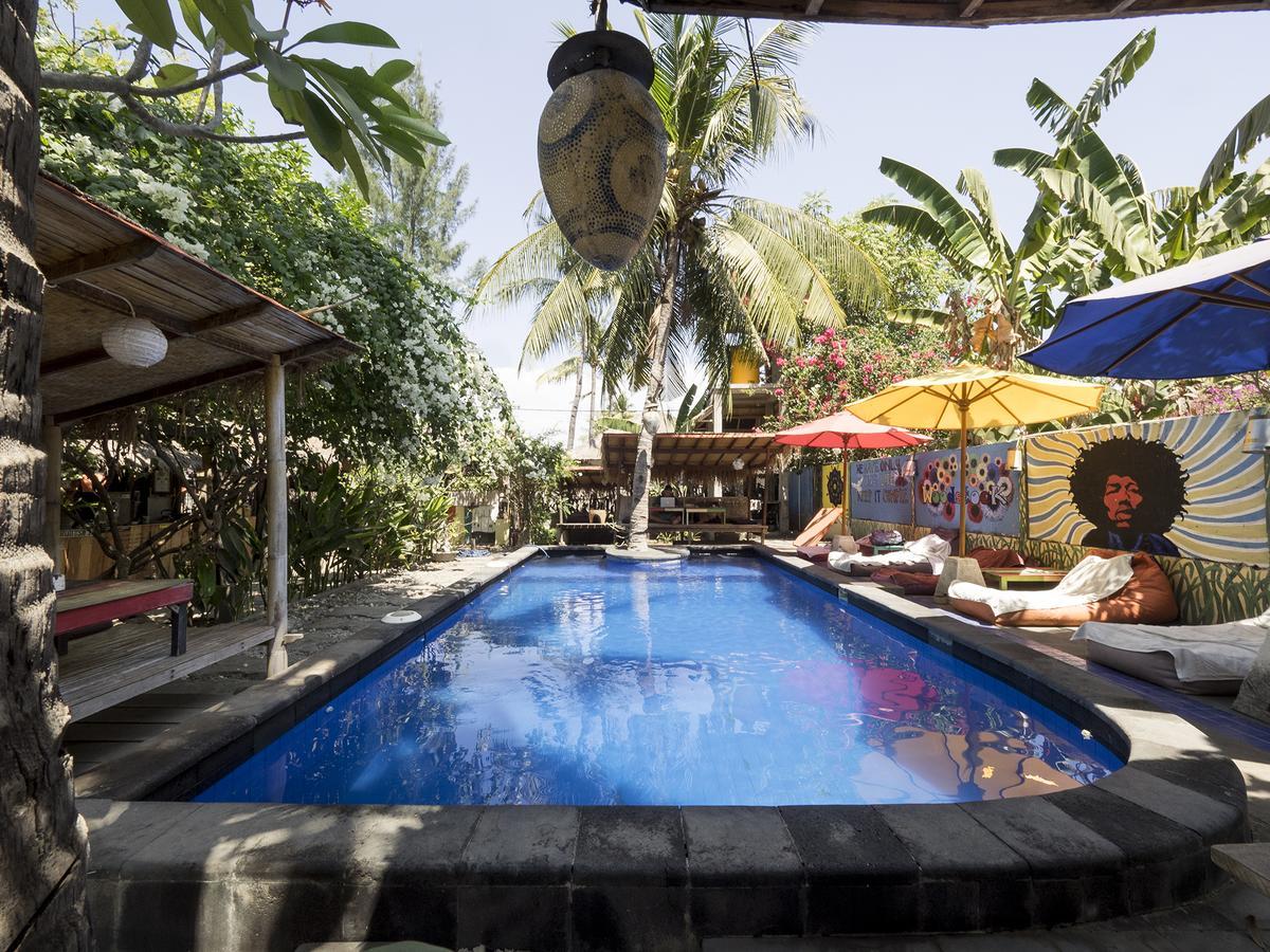 Woodstock Gili - Garden And Bungalows Hotel กีลีตราวางัน ภายนอก รูปภาพ