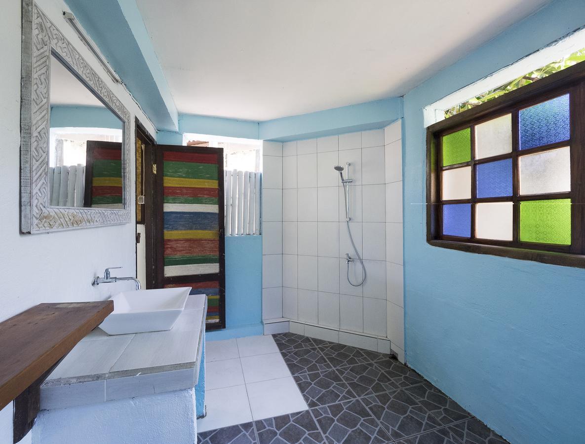 Woodstock Gili - Garden And Bungalows Hotel กีลีตราวางัน ภายนอก รูปภาพ