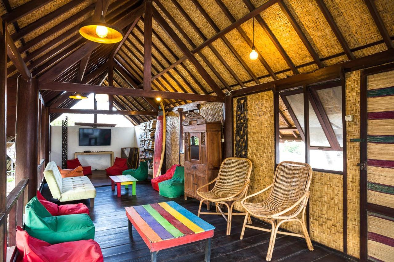 Woodstock Gili - Garden And Bungalows Hotel กีลีตราวางัน ภายนอก รูปภาพ