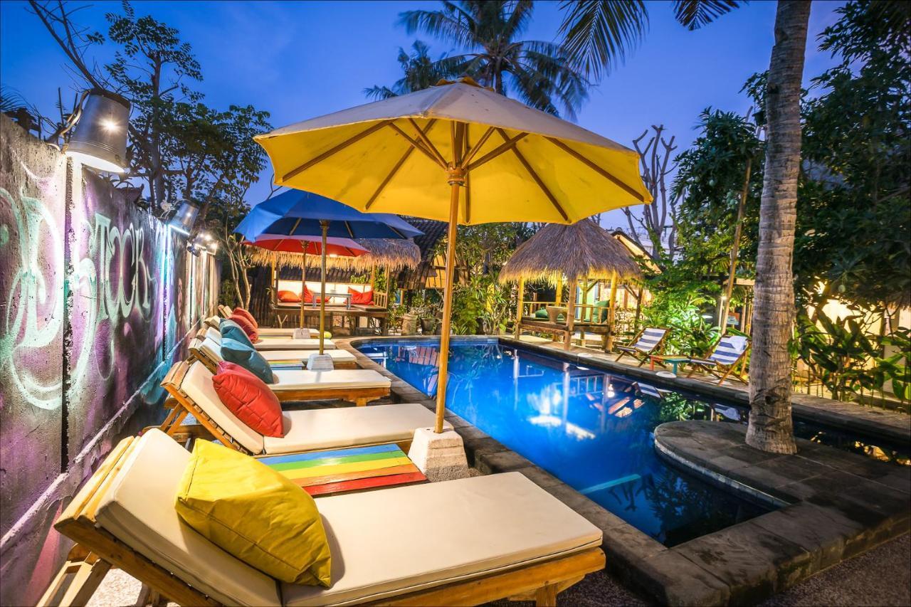 Woodstock Gili - Garden And Bungalows Hotel กีลีตราวางัน ภายนอก รูปภาพ