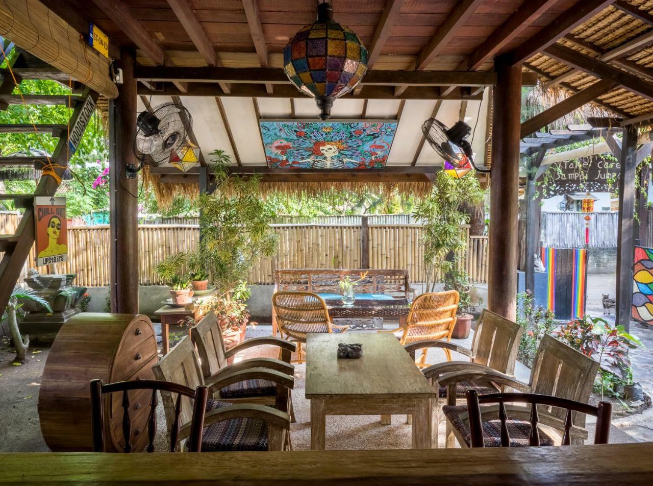 Woodstock Gili - Garden And Bungalows Hotel กีลีตราวางัน ภายนอก รูปภาพ